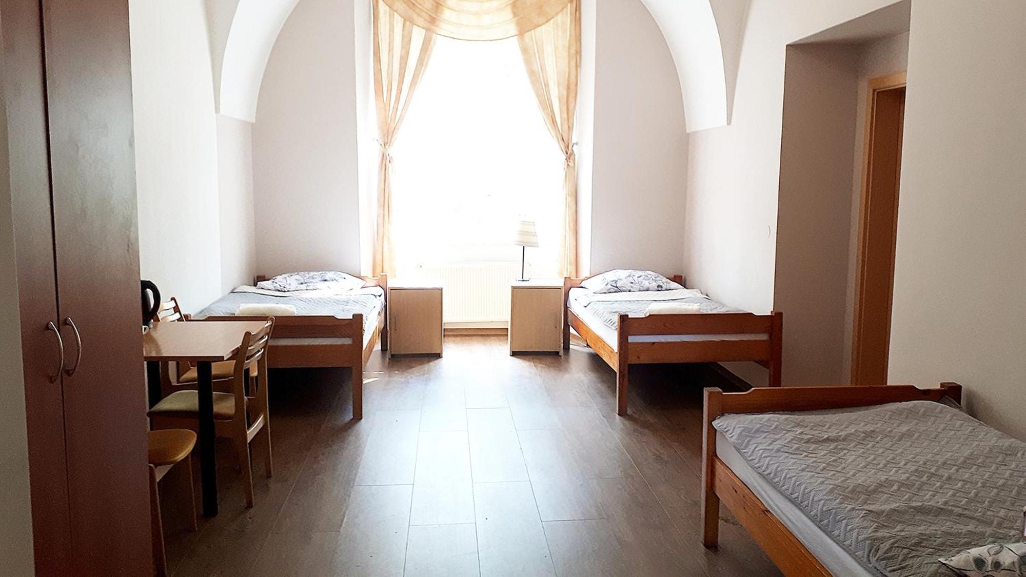 Diecezjalny Dom Formacyjny Lägenhet Nysa Exteriör bild