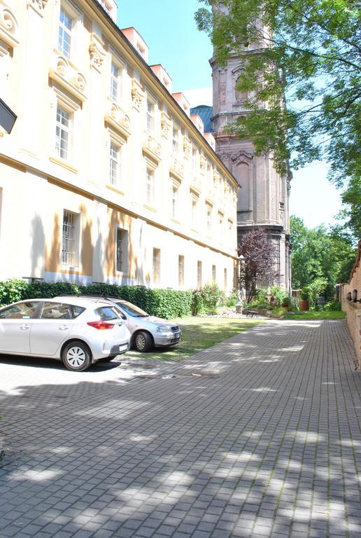 Diecezjalny Dom Formacyjny Lägenhet Nysa Exteriör bild